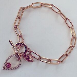 Tahari Chainlink Toggle bracelet